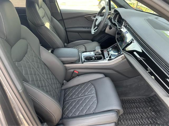 2025 Audi SQ7 Vehicle Photo in HOUSTON, TX 77090