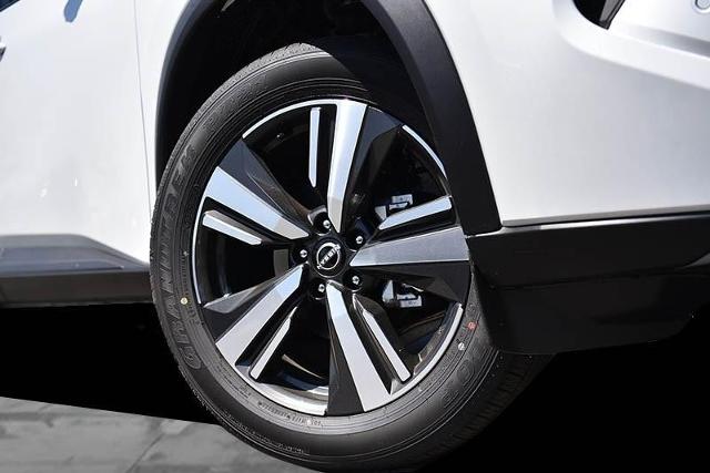 2025 Nissan Rogue Vehicle Photo in Ballwin, MO 63011