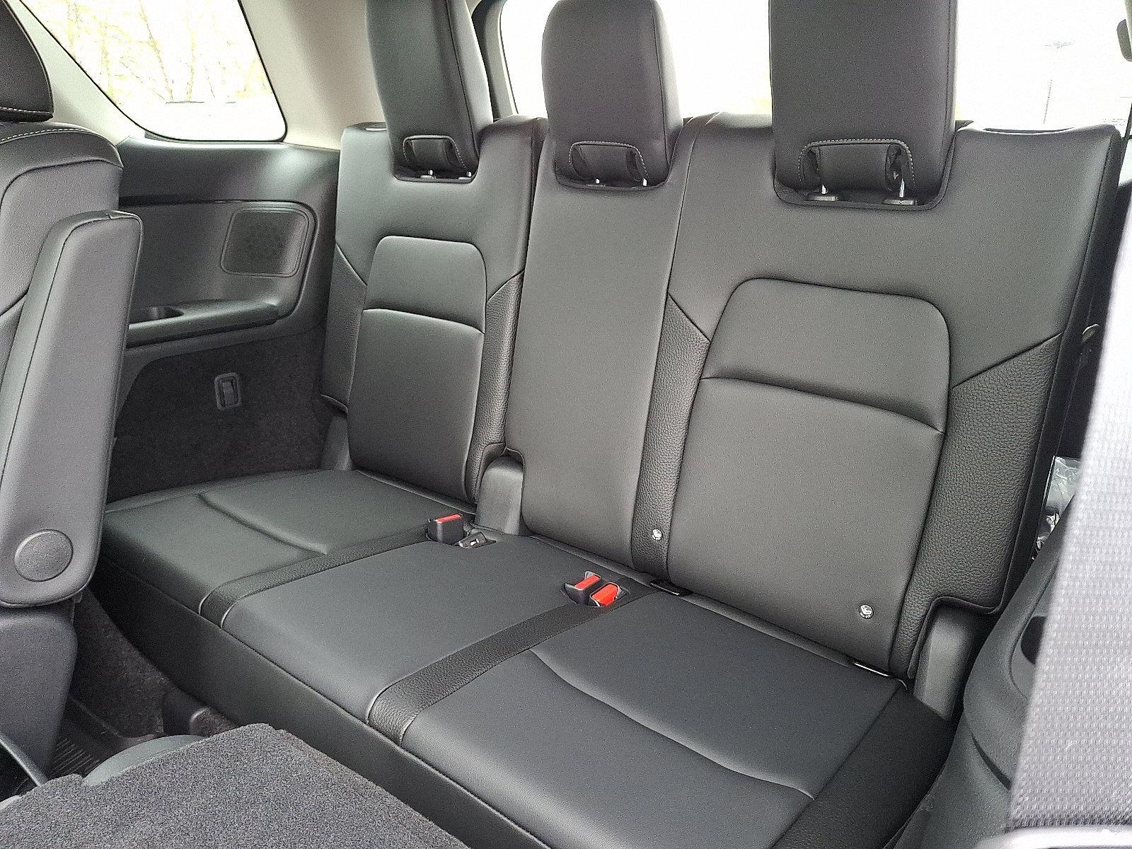 2025 Nissan Pathfinder Vehicle Photo in Mechanicsburg, PA 17050-2306