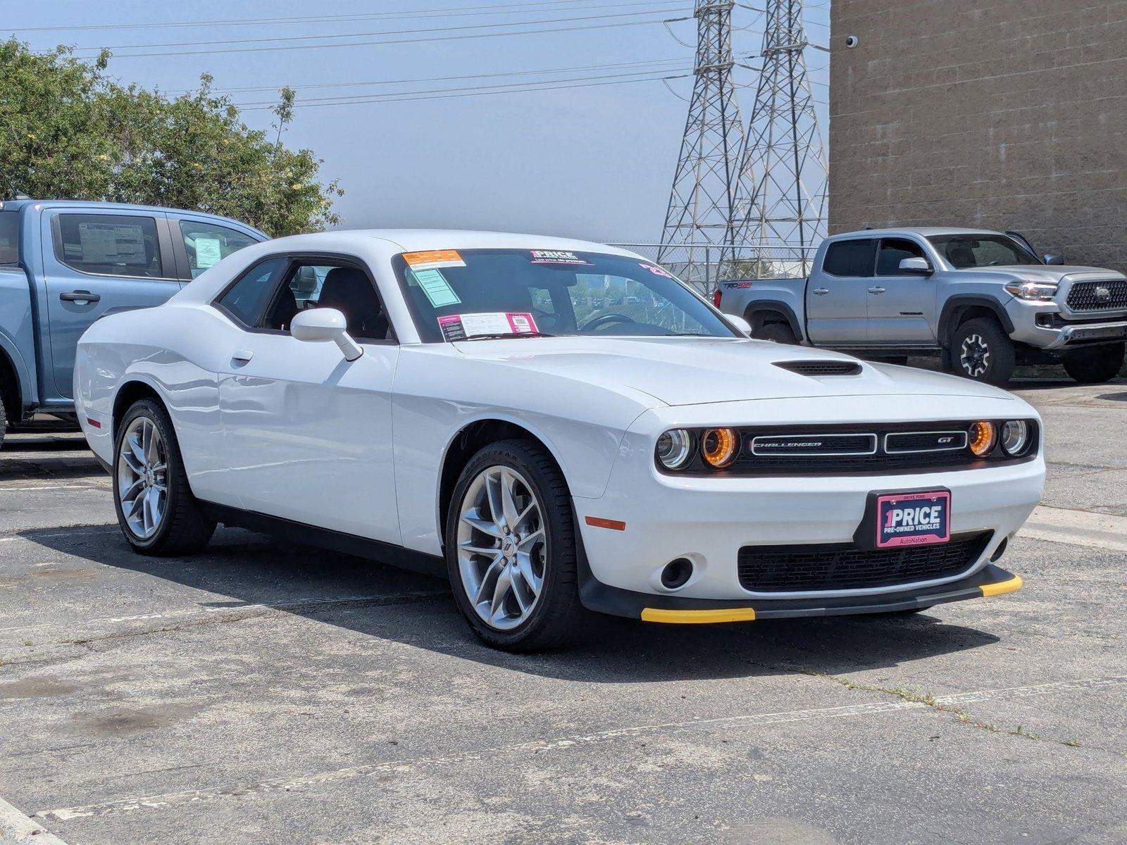2023 Dodge Challenger Vehicle Photo in Valencia, CA 91355