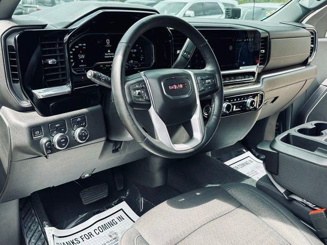 2023 GMC Sierra 1500 Vehicle Photo in MEDINA, OH 44256-9631