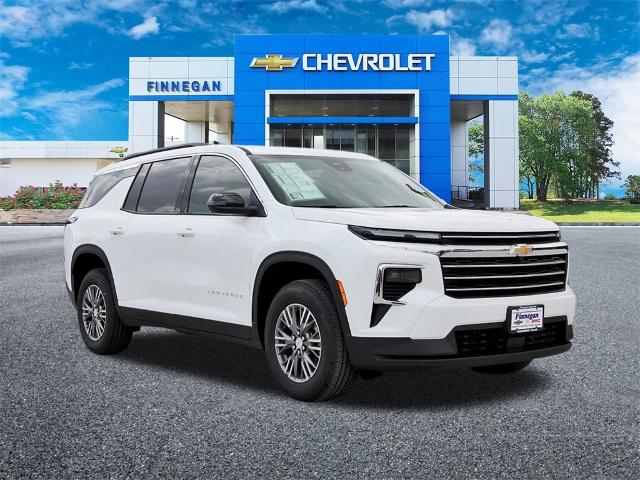 2025 Chevrolet Traverse Vehicle Photo in ROSENBERG, TX 77471-5675