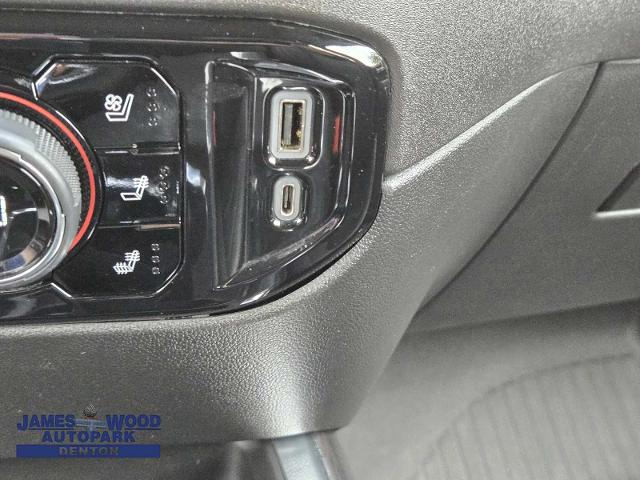 2022 Chevrolet Silverado 1500 Vehicle Photo in DENTON, TX 76210-9321