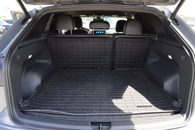 2024 Volkswagen Atlas Cross Sport Vehicle Photo in Houston, TX 77090