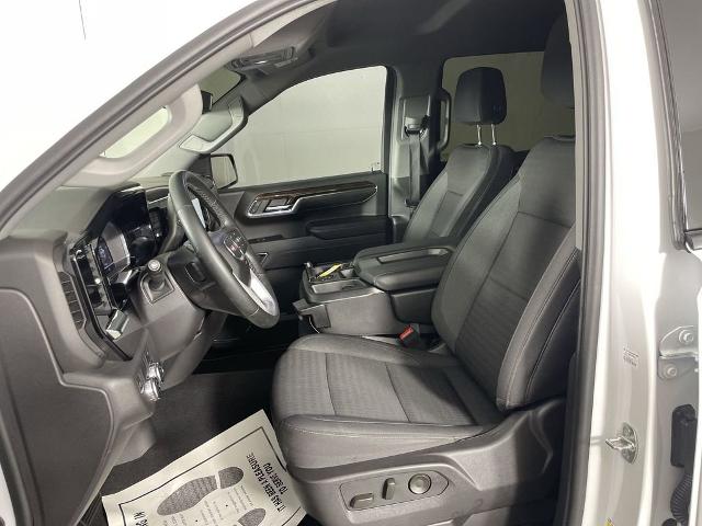 2024 GMC Sierra 1500 Vehicle Photo in GILBERT, AZ 85297-0402
