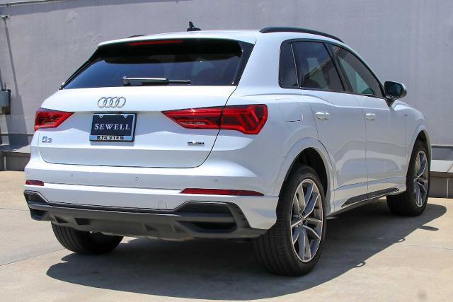 2024 Audi Q3 Vehicle Photo in SUGAR LAND, TX 77478