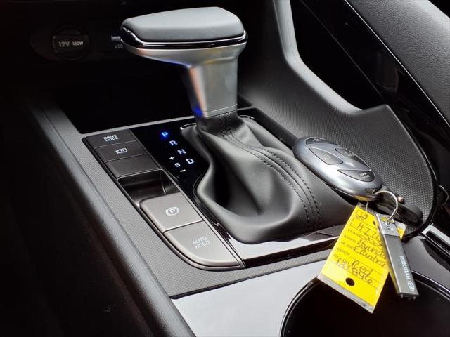 2025 Hyundai ELANTRA Hybrid Vehicle Photo in Peoria, IL 61615