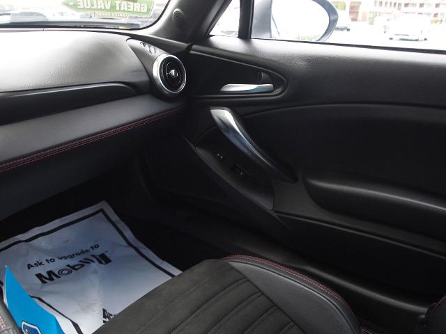 2017 FIAT 124 Spider Vehicle Photo in MADISON, IN 47250-1611