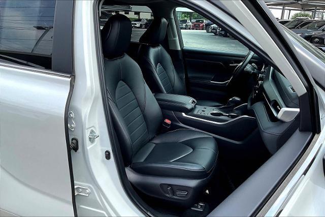 2023 Toyota Highlander Vehicle Photo in San Antonio, TX 78230