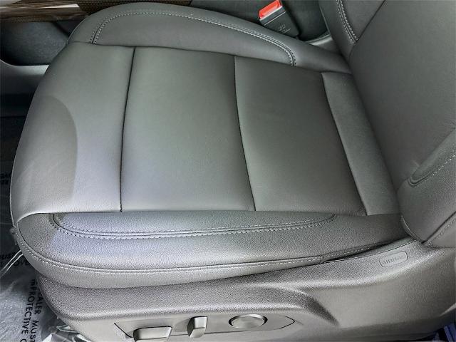 2025 Chevrolet Silverado 1500 Vehicle Photo in PUYALLUP, WA 98371-4149