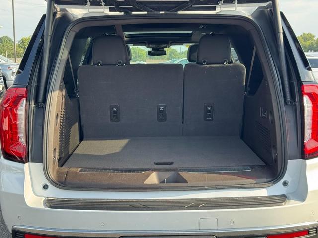 2023 GMC Yukon XL Vehicle Photo in COLUMBIA, MO 65203-3903