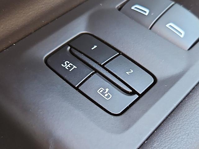 2024 GMC Yukon Vehicle Photo in TREVOSE, PA 19053-4984