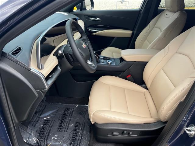 2024 Cadillac XT4 Vehicle Photo in TAMPA, FL 33612-3404