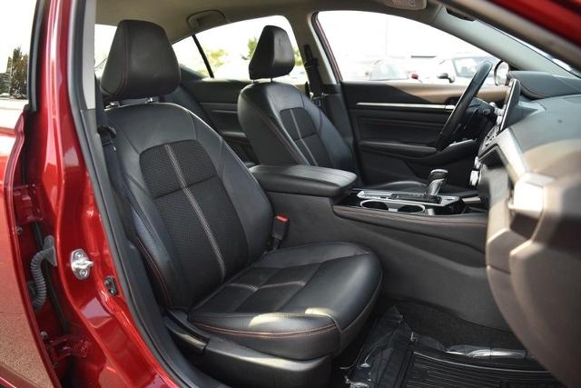 2023 Nissan Altima Vehicle Photo in Ballwin, MO 63011