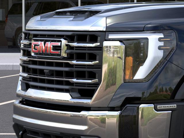 2025 GMC Sierra 2500 HD Vehicle Photo in GREEN BAY, WI 54303-3330