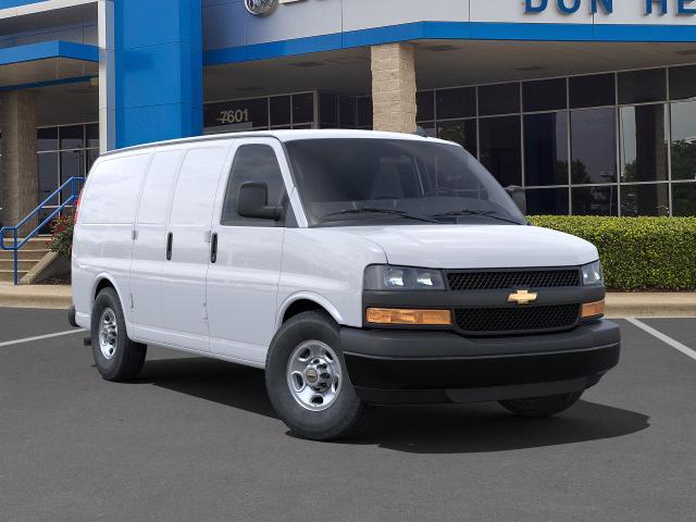 2024 Chevrolet Express Cargo 2500 Vehicle Photo in GEORGETOWN, TX 78626-7508
