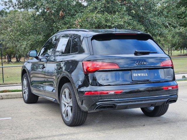 2025 Audi Q5 Vehicle Photo in HOUSTON, TX 77090