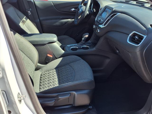 2024 Chevrolet Equinox Vehicle Photo in NEDERLAND, TX 77627-8017