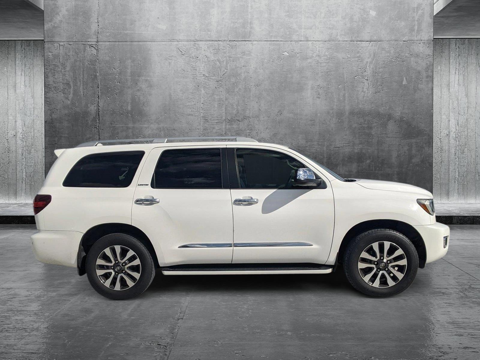 2018 Toyota Sequoia Vehicle Photo in Pembroke Pines , FL 33084