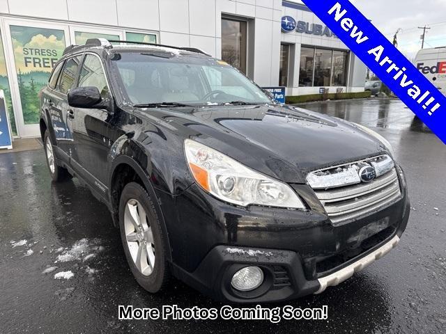 2013 Subaru Outback Vehicle Photo in Puyallup, WA 98371