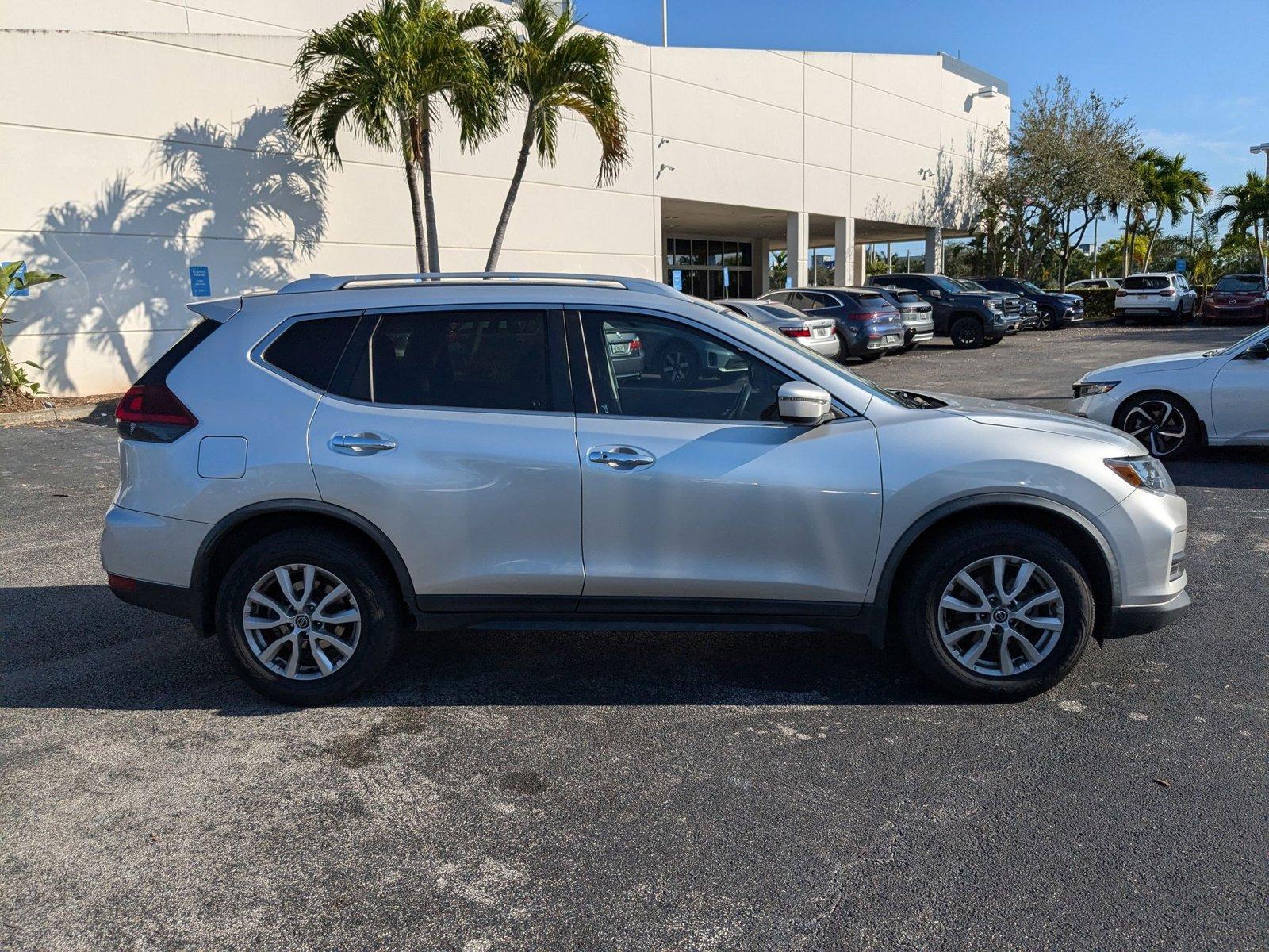 2020 Nissan Rogue Vehicle Photo in Miami, FL 33015