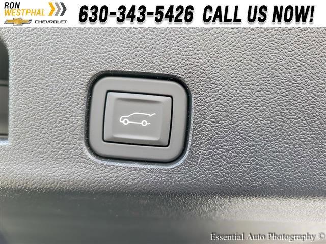 2025 Chevrolet Traverse Vehicle Photo in AURORA, IL 60503-9326