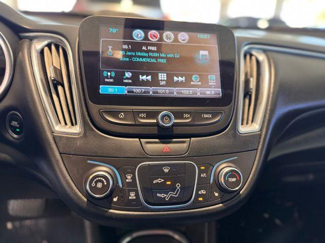 2017 Chevrolet Malibu Vehicle Photo in DELRAY BEACH, FL 33483-3294