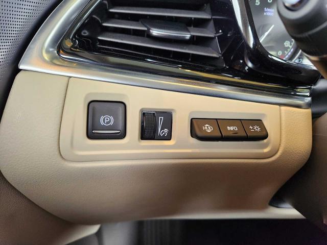 2025 Cadillac XT6 Vehicle Photo in HOUSTON, TX 77079