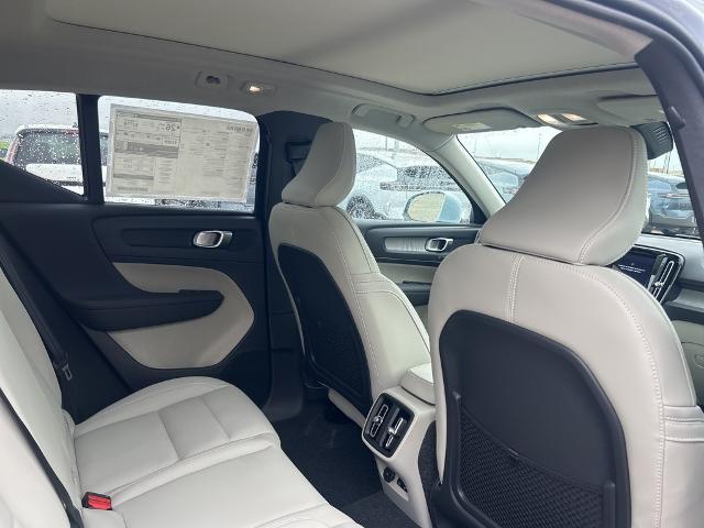 2025 Volvo XC40 Vehicle Photo in Grapevine, TX 76051