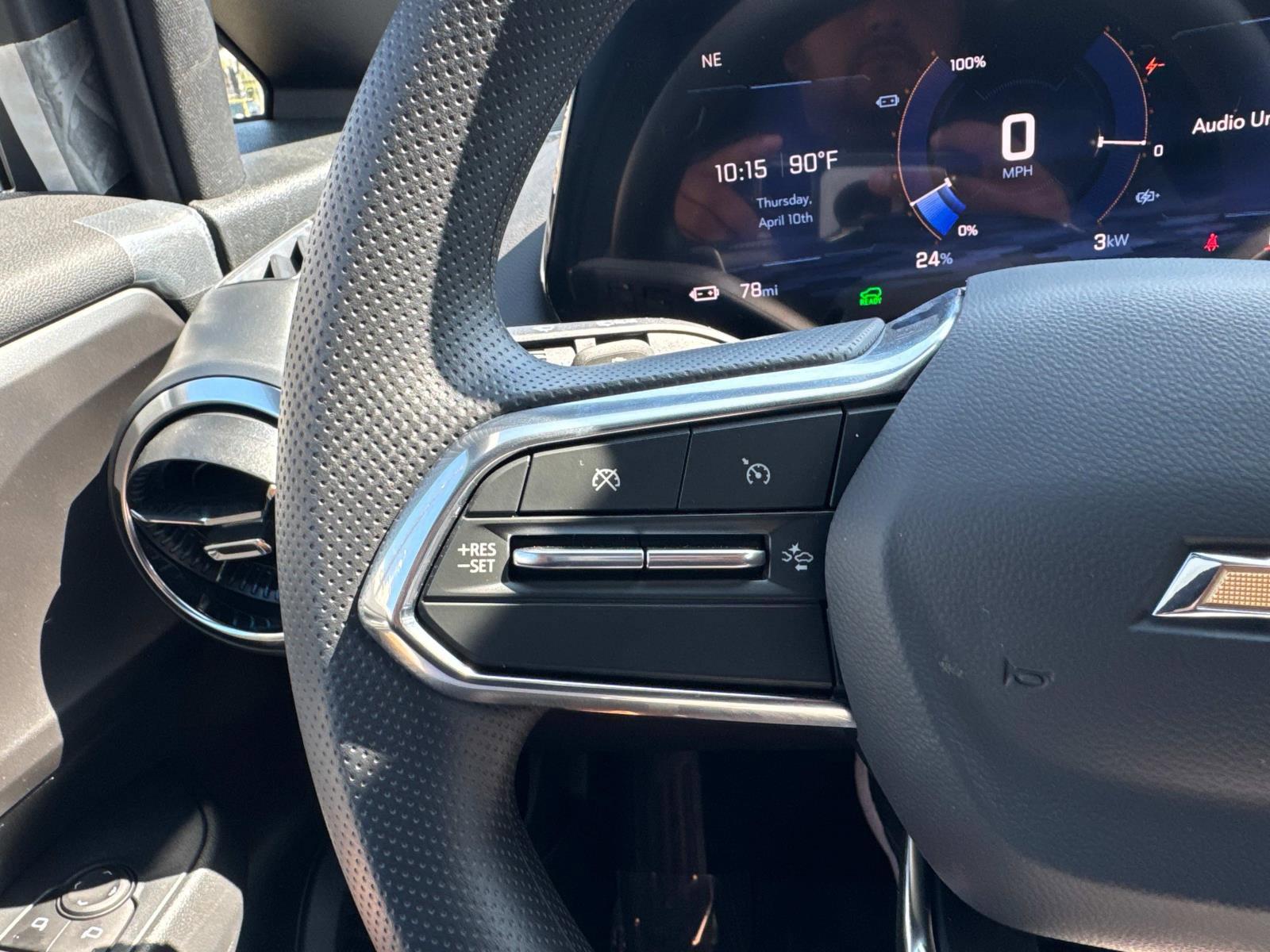 2025 Chevrolet Equinox EV Vehicle Photo in LOS ANGELES, CA 90007-3794