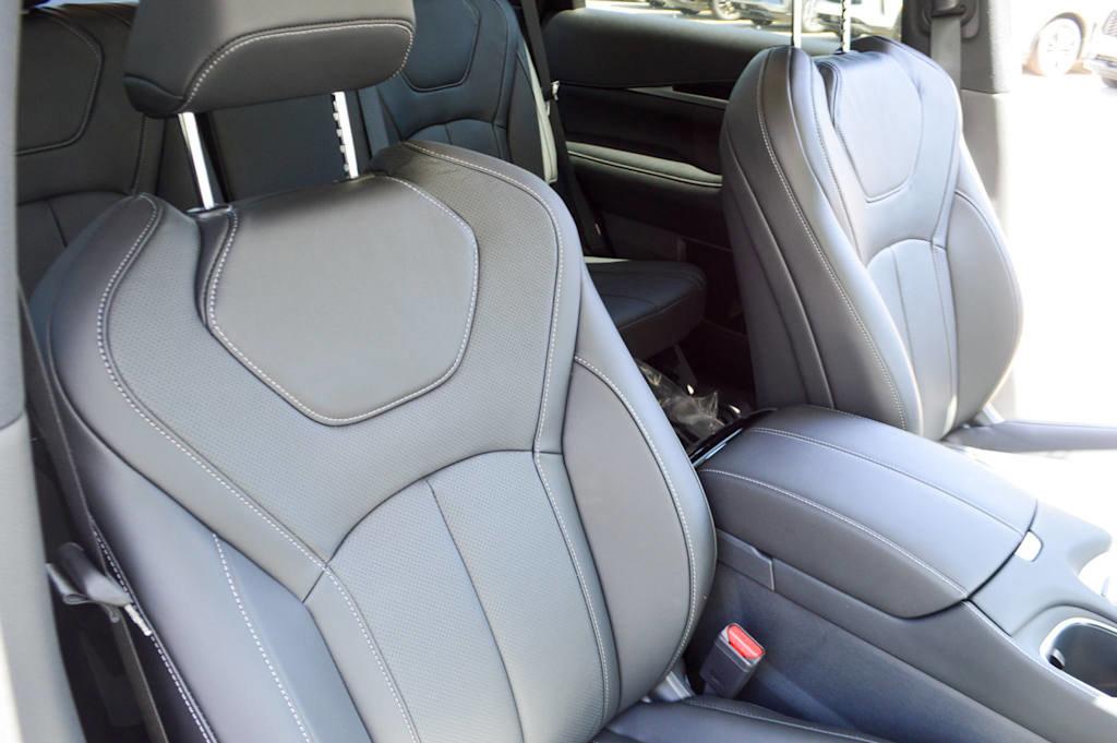 2025 INFINITI QX60 Vehicle Photo in Houston, TX 77090
