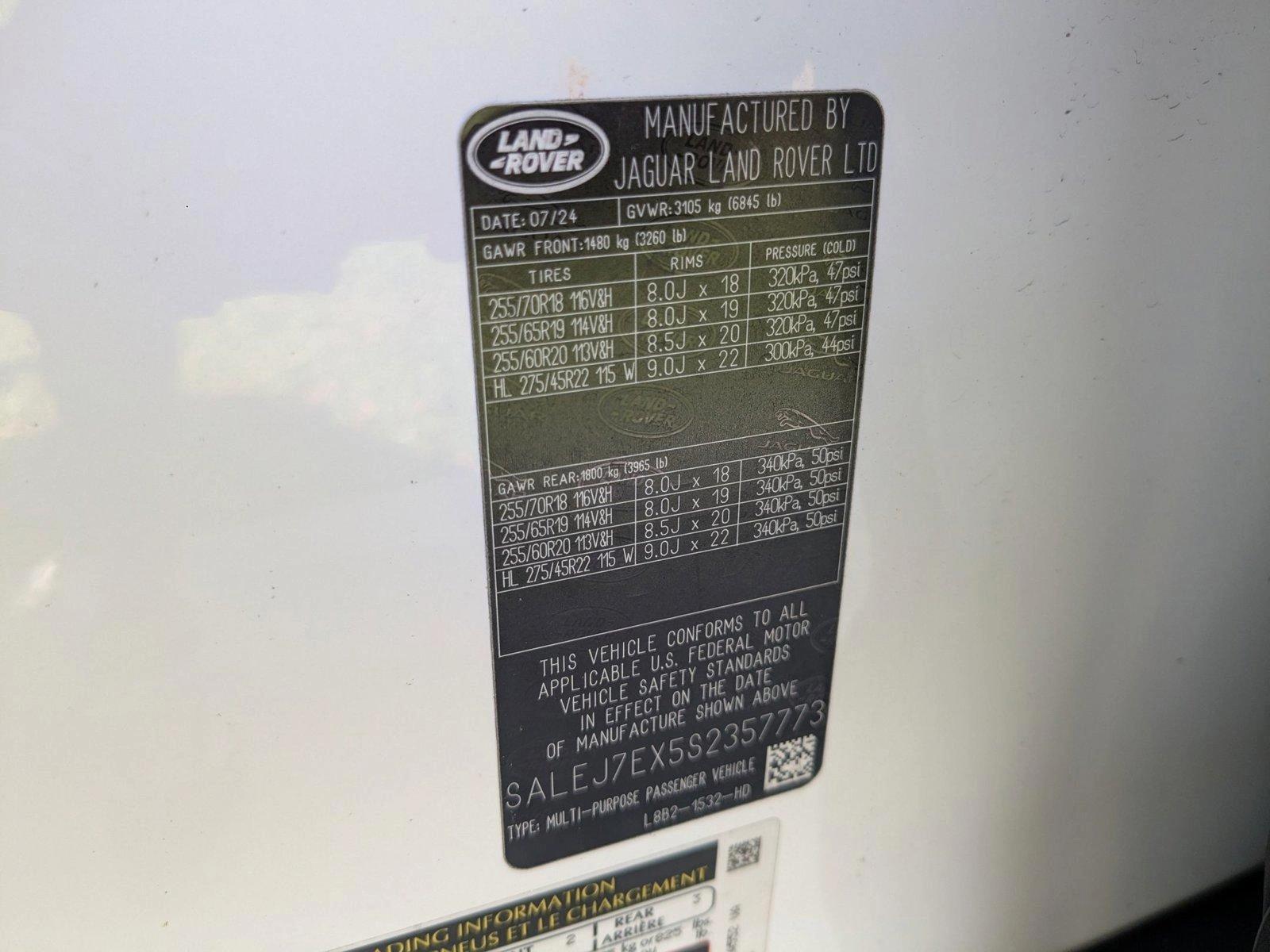 2025 Land Rover Defender Vehicle Photo in Pompano Beach, FL 33064