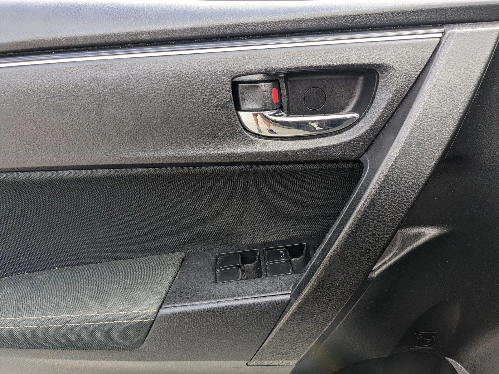 2018 Toyota Corolla Vehicle Photo in Davie, FL 33331