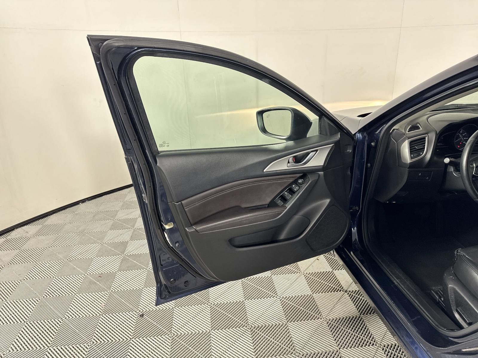 2018 Mazda Mazda3 5-Door Vehicle Photo in Georgetown, TX 78626