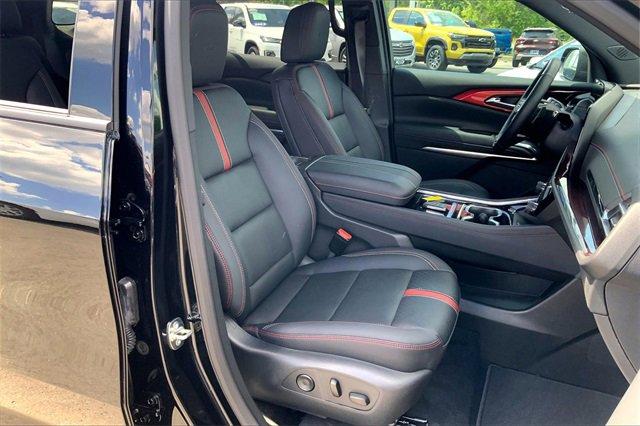 2025 Chevrolet Traverse Vehicle Photo in KANSAS CITY, MO 64114-4502