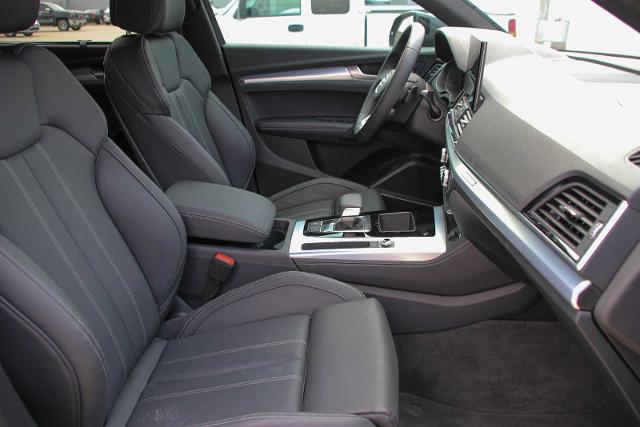 2024 Audi Q5 Vehicle Photo in SUGAR LAND, TX 77478