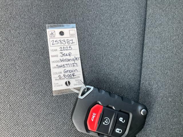 2025 Jeep Wrangler Vehicle Photo in Kaukauna, WI 54130