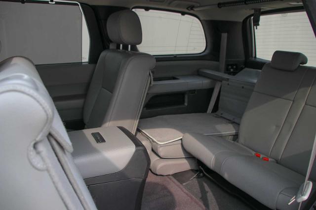 2020 Toyota Sequoia Vehicle Photo in SUGAR LAND, TX 77478