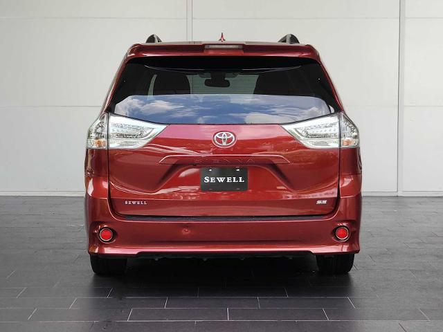2020 Toyota Sienna Vehicle Photo in HOUSTON, TX 77079