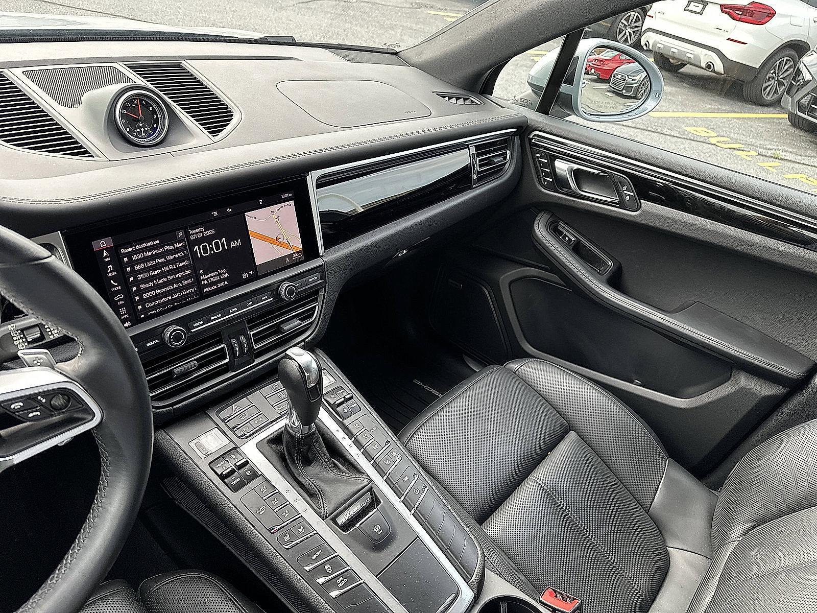 2020 Porsche Macan Vehicle Photo in Lancaster, PA 17601