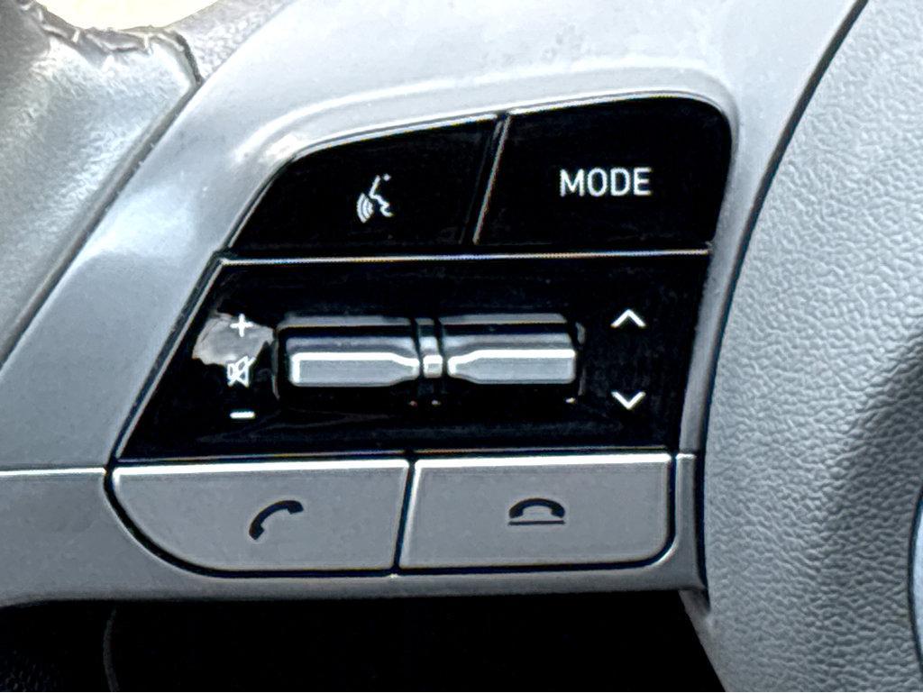 2023 Hyundai ELANTRA Vehicle Photo in POOLER, GA 31322-3252
