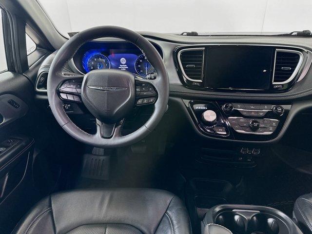 2022 Chrysler Pacifica Vehicle Photo in Doylsetown, PA 18901