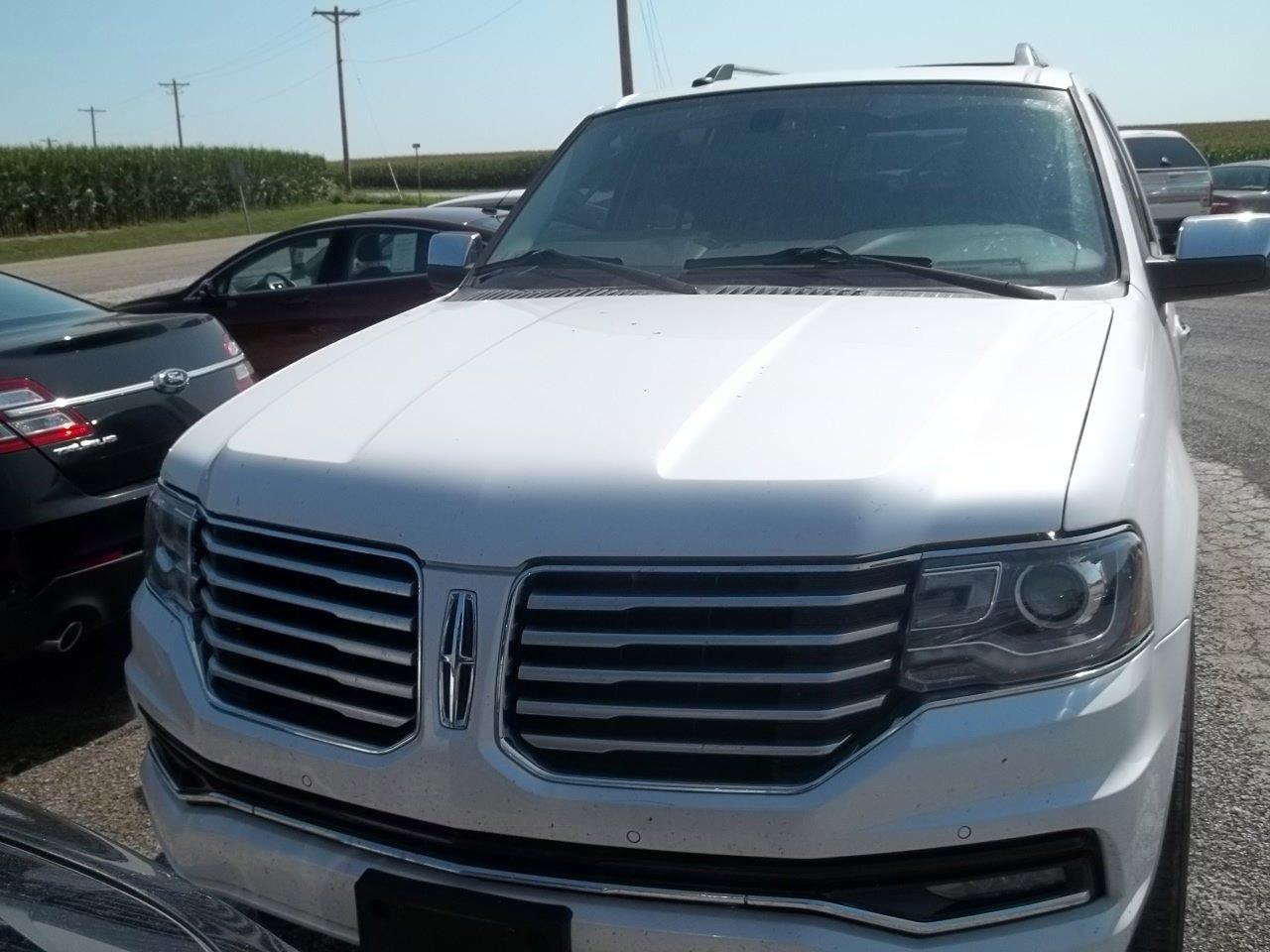 Used 2017 Lincoln Navigator Select with VIN 5LMJJ2JT1HEL04340 for sale in Delavan, IL