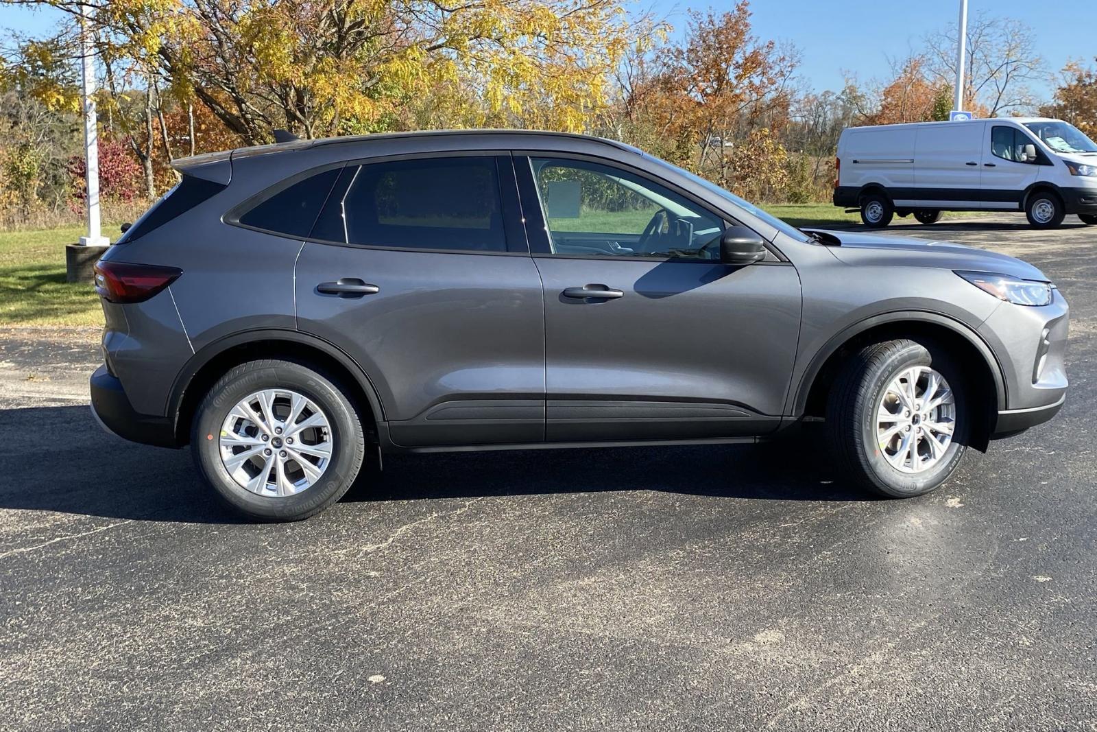 2025 Ford Escape Vehicle Photo in Belle Vernon, PA 15012