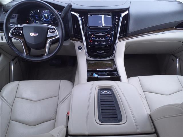2019 Cadillac Escalade Vehicle Photo in SMITHTOWN, NY 11787-5023