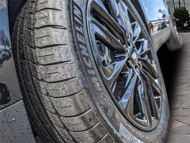 2024 Cadillac XT5 Vehicle Photo in LITTLETON, CO 80124-2754