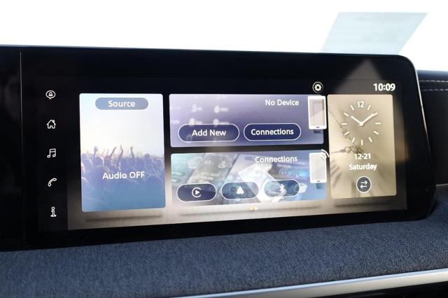 2025 Nissan Kicks Vehicle Photo in Ballwin, MO 63011