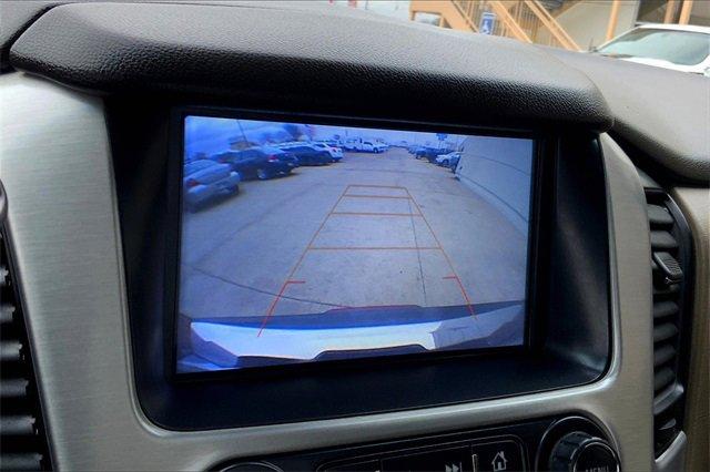 2020 GMC Yukon XL Vehicle Photo in TOPEKA, KS 66609-0000