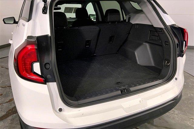 2024 GMC Terrain Vehicle Photo in KANSAS CITY, MO 64114-4502