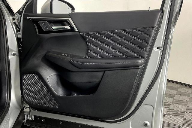 2024 Mitsubishi Outlander Plug-In Hybrid Vehicle Photo in Tulsa, OK 74129